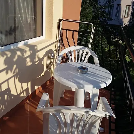 Πανσιόν Adriya Πριμόρσκο