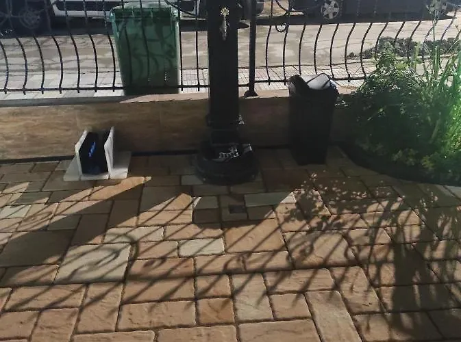 Adriya Guest house 4*