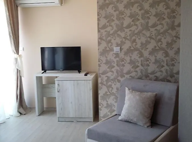 Guest house Adriya 4*